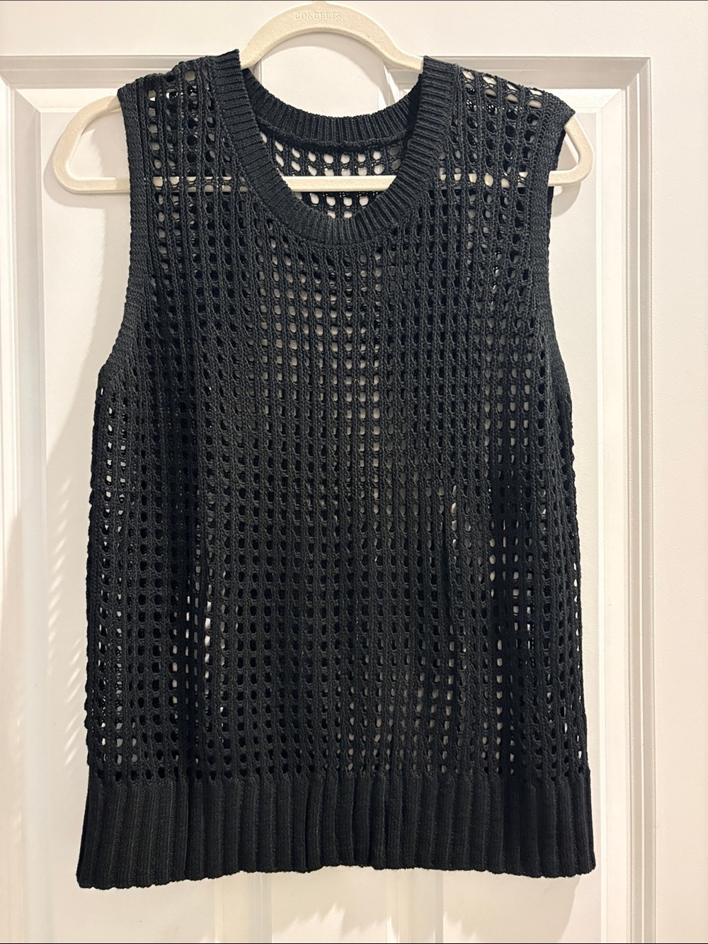 Black Sleeveless Crochet Knit Top